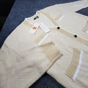 NWT‎ Dokotoo Classic Oversized Cardigan Sweater Beige & White Women's Size Small